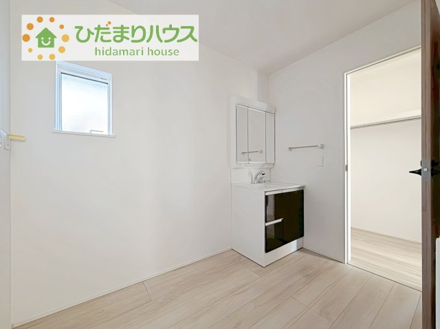 【洗面所】 | 守谷市美園2丁目第1期　新築戸建 | シンプルで使い勝手の良い独立洗面台！