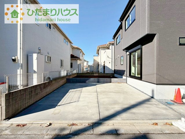 【駐車場】 | 守谷市美園2丁目第1期　新築戸建 | マイホームなら駐車場代がかかりません！しかも、自宅の駐車場で洗車ができます！今までコイン洗車に行っていた手間も省けて、節約にもつながります(^^♪