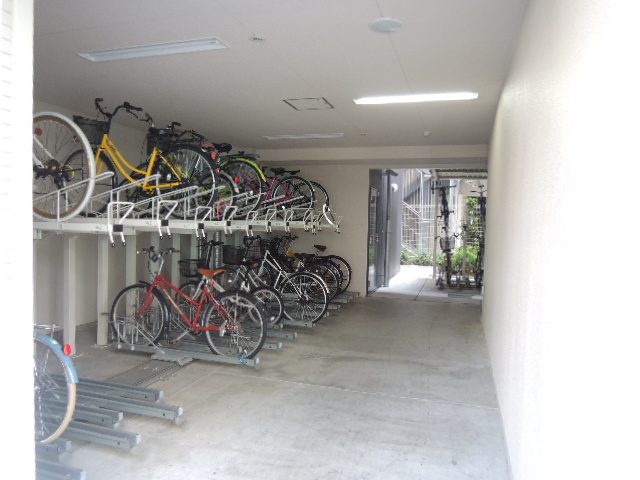 【その他共用部分】 | エステムコート阿波座プレミアム | 駐輪場