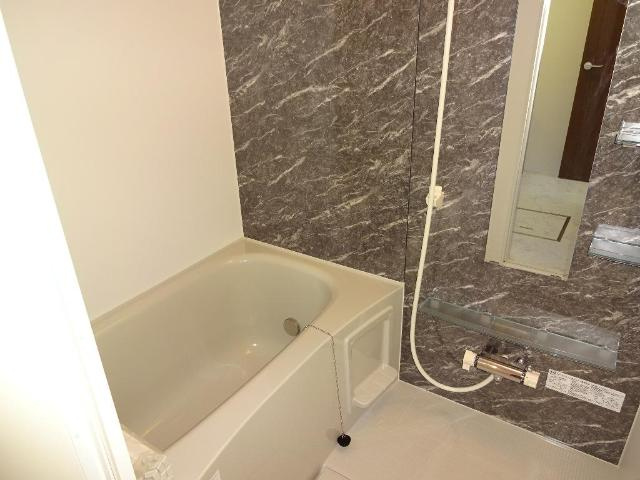 花紫の浴室|バス