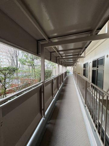 サンライトパストラル五番街B棟のバルコニー