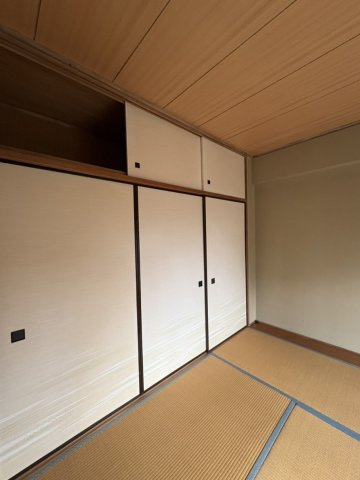 サンライトパストラル五番街B棟の和室