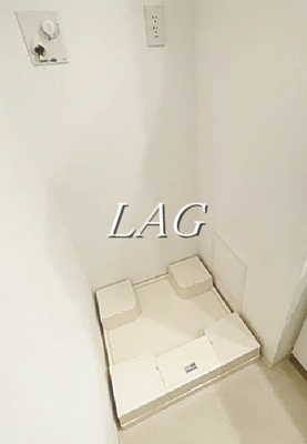 【設備】 | パレステージ青井ナチュラコート | 室内洗濯機置場です。