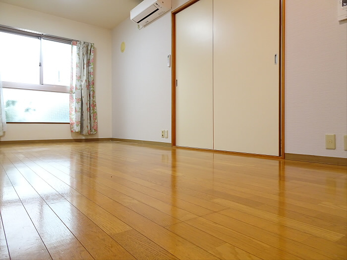 グリーンパークⅲの居間・リビング