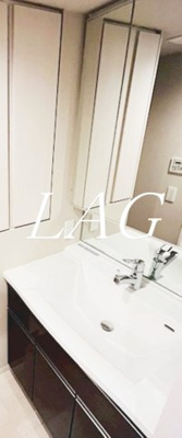 【洗面所】 | グローベルタワー梅島 | 洗面台です。