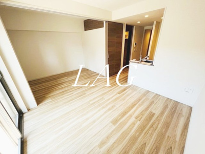 【居間・リビング】 | グローベルタワー梅島 | 洋室のお部屋です。