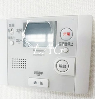 【セキュリティ】 | 亀十レジデンス | モニター付きインターフォンです。