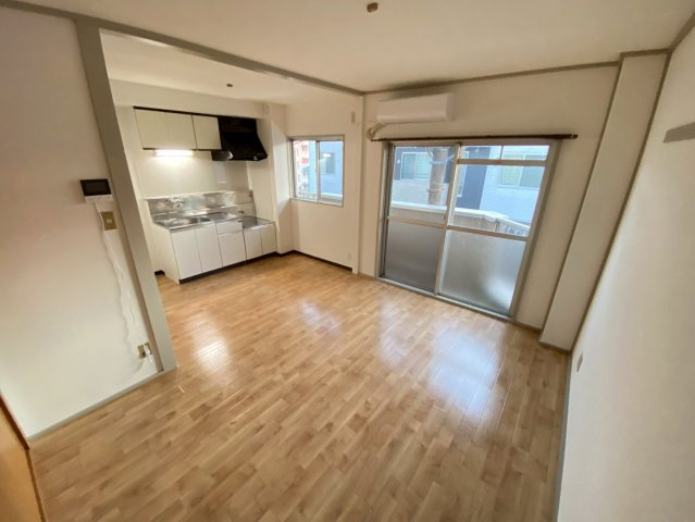 【居間・リビング】