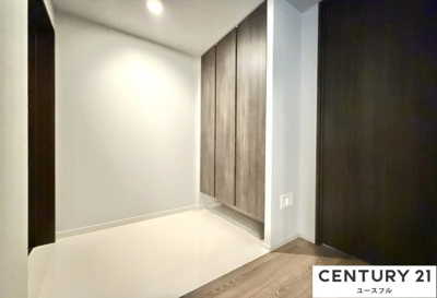 【玄関】 | シエリアタワー大阪堀江