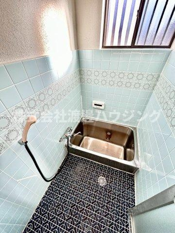 野崎３丁目一戸建の浴室