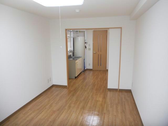 ＩＴマンションかがやきの居間・リビング