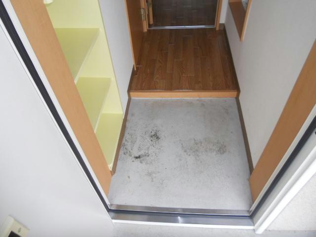 ＩＴマンションかがやきの玄関