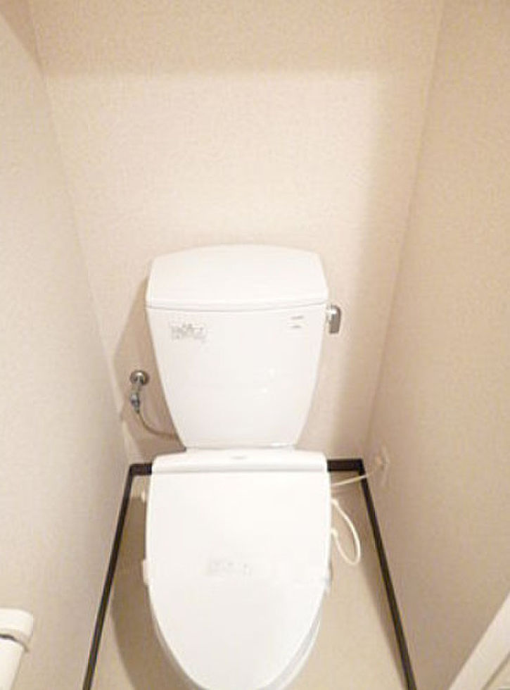台東区雷門１丁目の賃貸マンションのトイレ