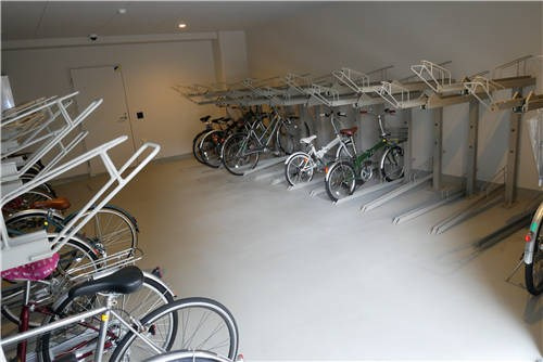 J・ワザック両国のその他