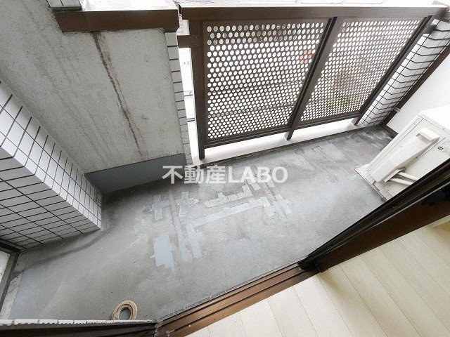 グランデール英Ⅱのバルコニー