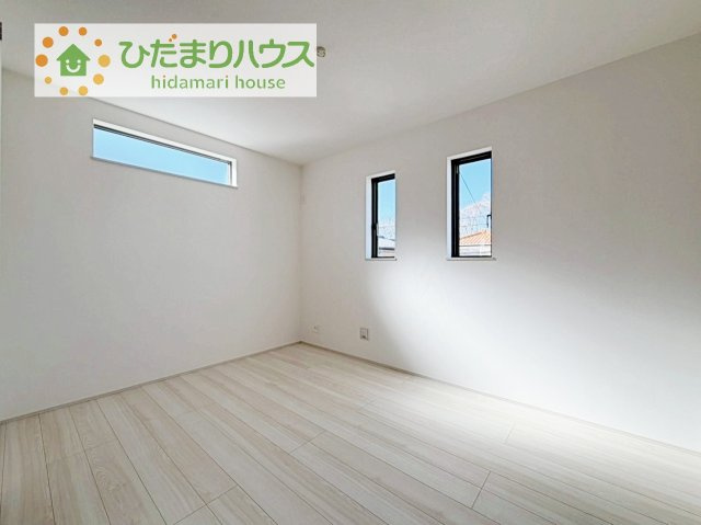 【洋室】 | 守谷市薬師台7丁目16番　新築戸建　C号棟 | 夏場に心地良いひんやり感はフローリングならでは☆彡