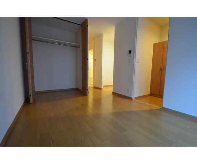 北新宿２－５－３３の寝室