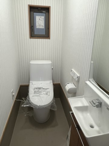 Ｊ店舗のトイレ|１階共用トイレ