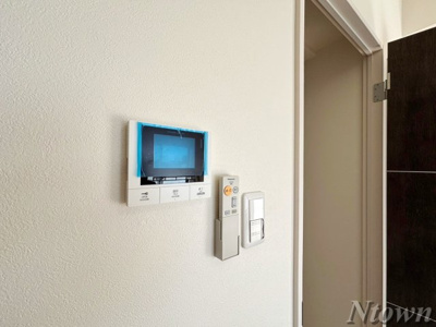 【セキュリティ】 | Aurum | モニター付きインターホンです