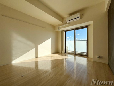 【その他】 | Aurum | ゆったり過ごせる居間です