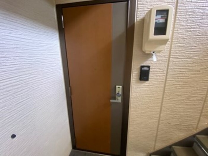 サンコート札木 Aの玄関