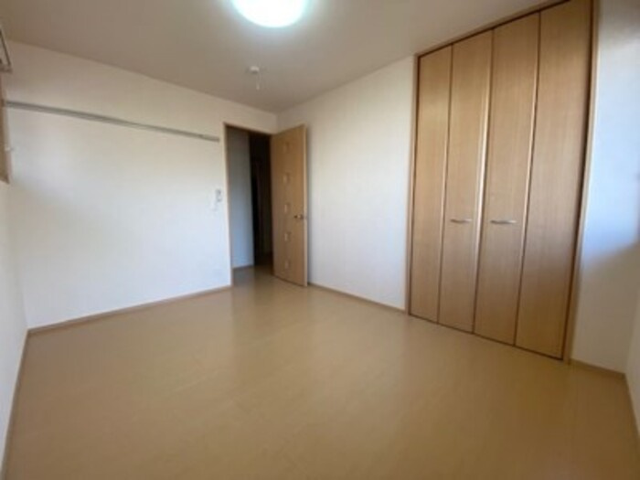 サンコート札木 Aの洋室