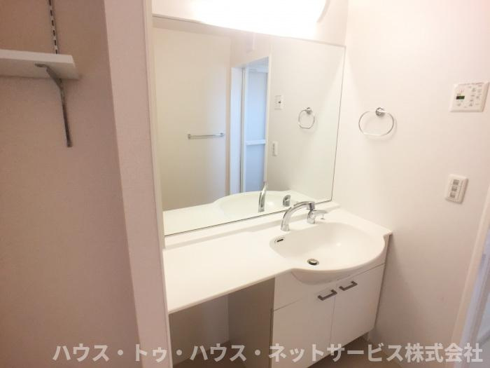 メルベーユおおたかの森　1号棟の洗面所