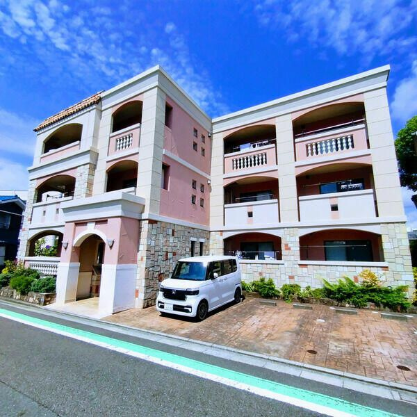 カーサ・エスペランサの駐車場