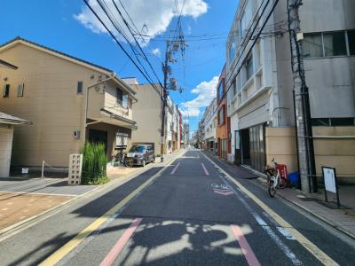 エステムコート御所南の周辺|前面道路