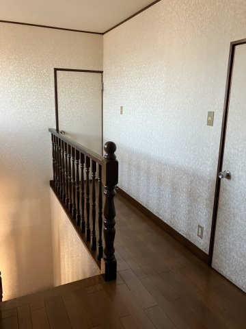 みどり市笠懸町阿左美中古戸建の内装|2階廊下