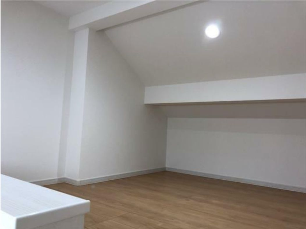 ソフィアアイリスの寝室|収納・寝室にも使えるロフト（同一仕様写真）