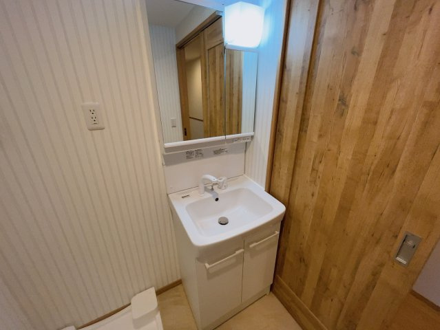 インぺリアル南大高の独立洗面台