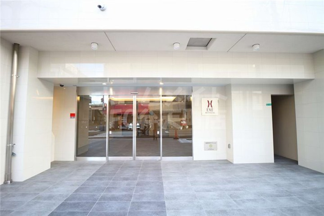 【エントランス】 | エグゼ弁天町 | エントランスです