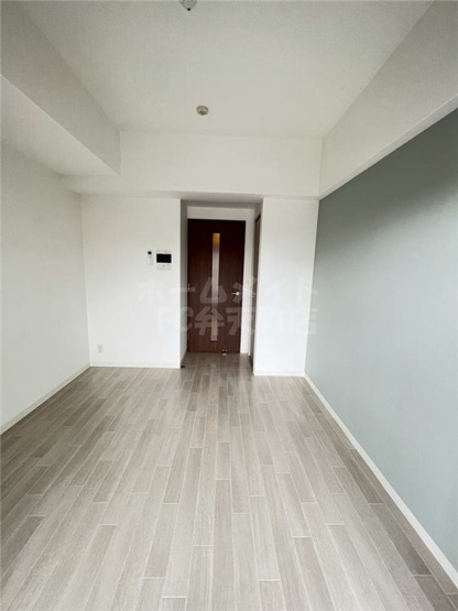 【居間・リビング】 | エグゼ弁天町 | おしゃれな居間です