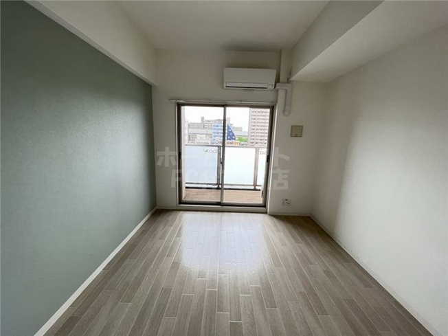 【寝室】 | エグゼ弁天町 | 寝室です