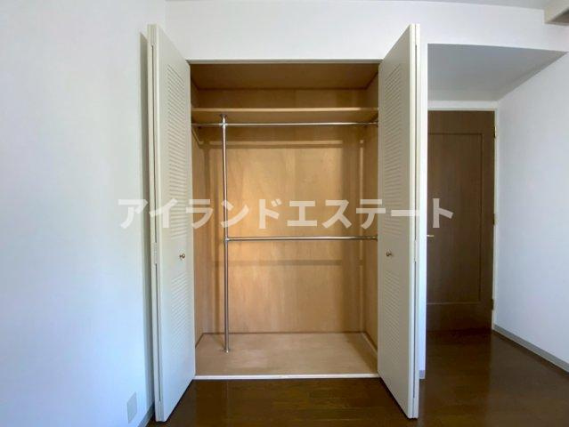 LANAI HILLS 26　角部屋　浴室乾燥機　オートロックの収納