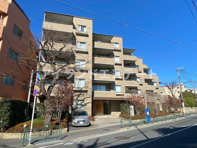 LANAI HILLS 26　角部屋　浴室乾燥機　オートロックの外観