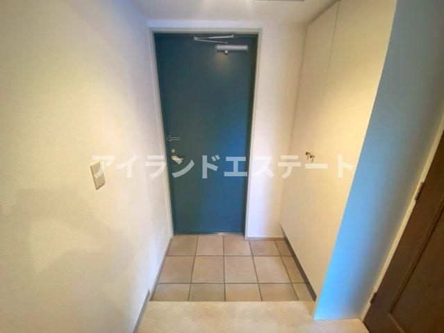 LANAI HILLS 26　角部屋　浴室乾燥機　オートロックの玄関