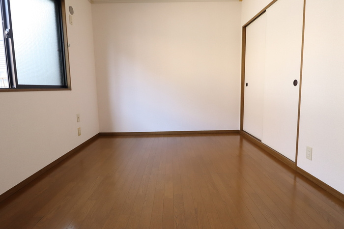 エミネンス 弐番館の洋室