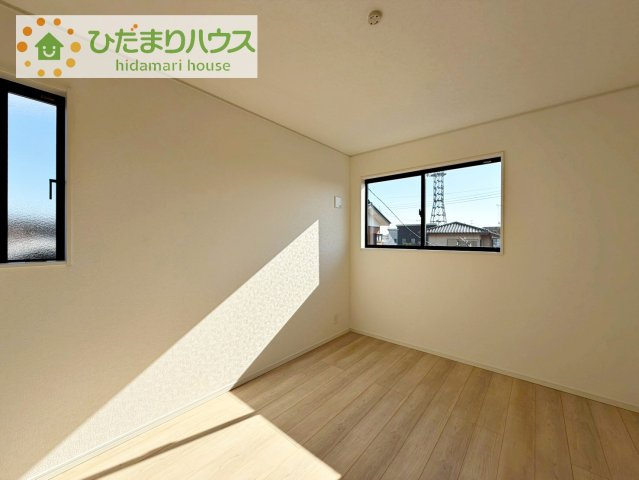 【洋室】 | 筑西市井上第1　新築戸建　2号棟 | 夏場に心地良いひんやり感はフローリングならでは☆彡
