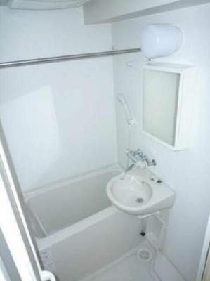 【浴室】 | アランシア方南町 | 浴室乾燥機付きバス。