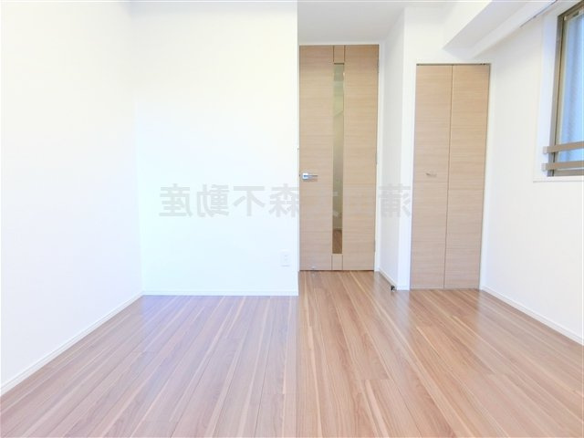 ジーベック大森ウエストの居間・リビング