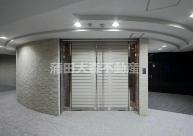 ジーベック大森ウエストの外観