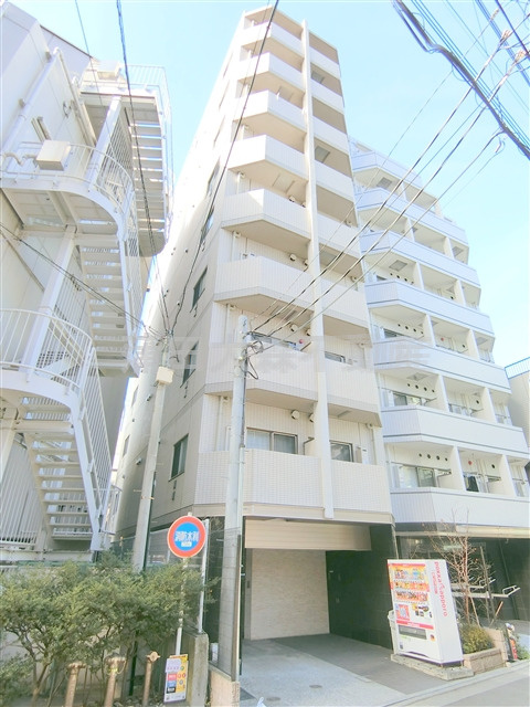 ジーベック大森ウエストの外観