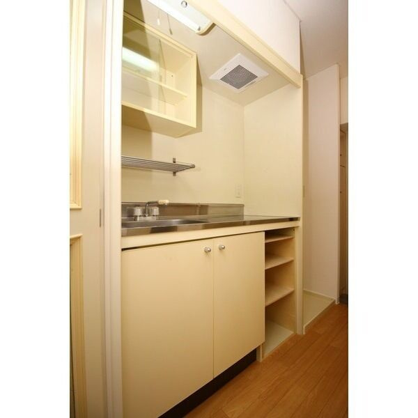 デトム・ワン三条通のキッチン