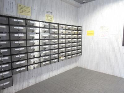 デトム・ワン三条通の周辺|エントランス　ポスト