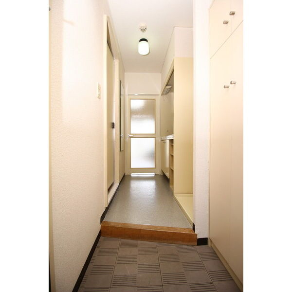 デトム・ワン三条通の玄関