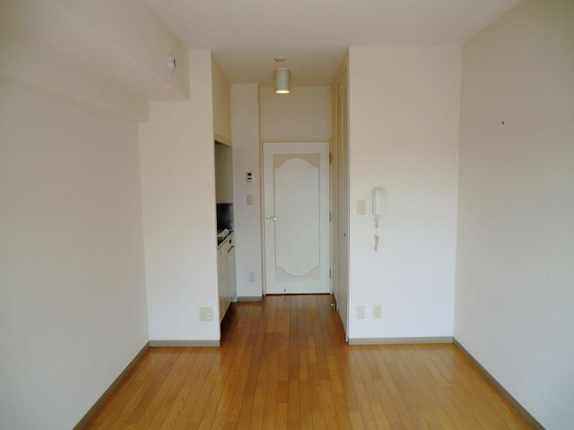 ＳＵＮ　ＤＷＥＬＬ　Ｍの玄関