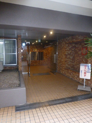 【エントランス】 | 神楽坂ココハイツ | 建物の内部です