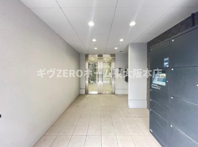 グランエクラ天下茶屋のエントランス